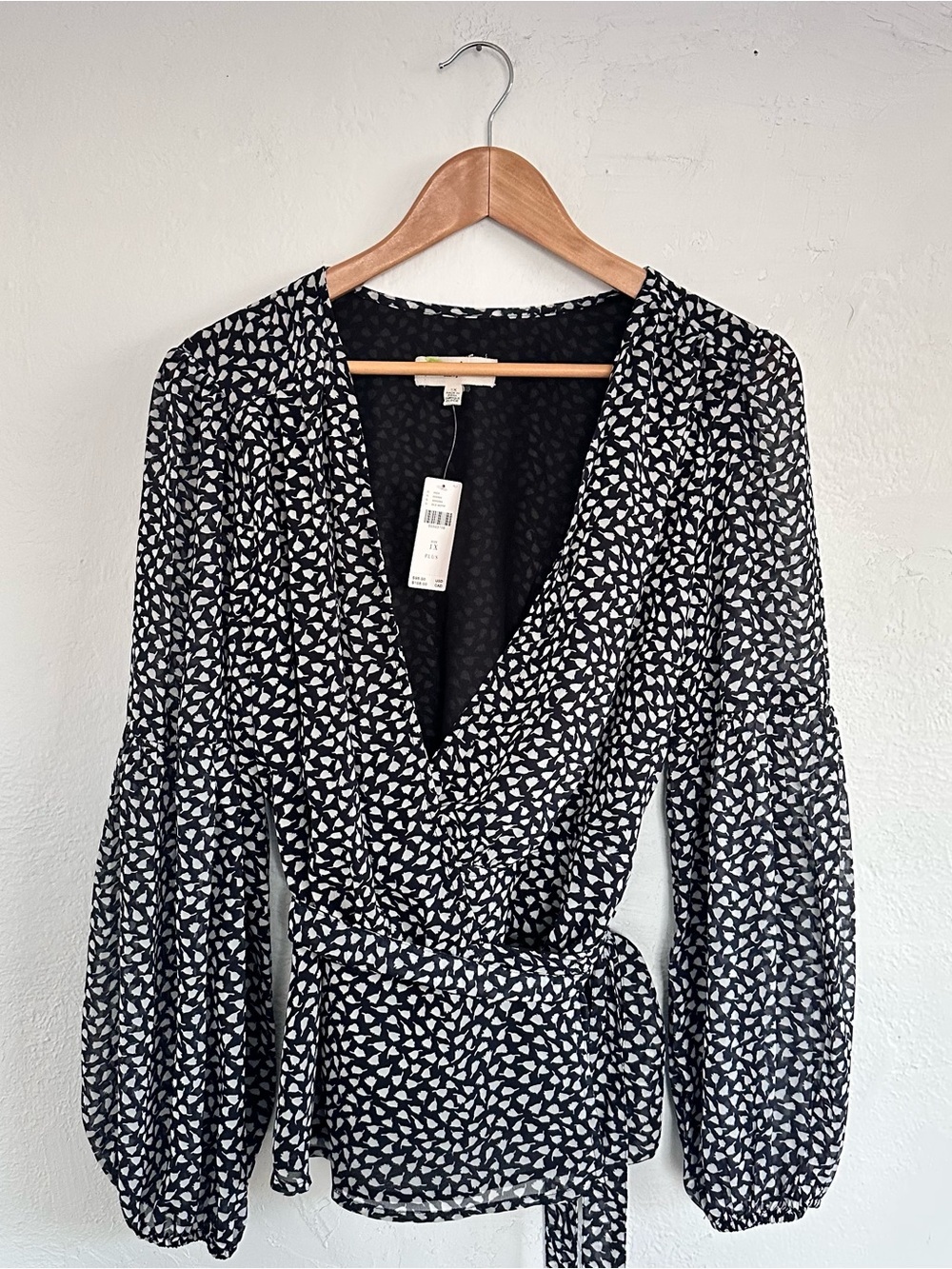 NEW NWT Anthropologie Porridge Puff Sleeve Wrap Blouse with Tie Waist - Picture 3 of 10